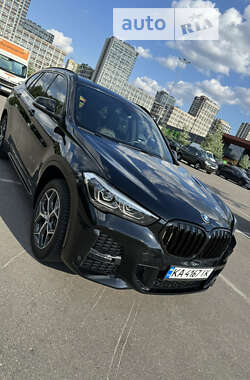 Внедорожник / Кроссовер BMW X1 2017 в Киеве