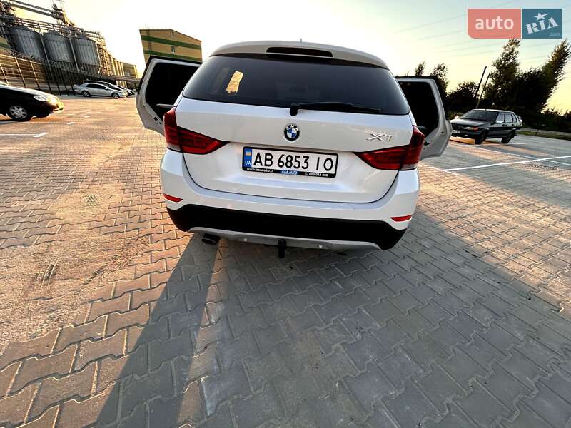 Внедорожник / Кроссовер BMW X1 2012 в Староконстантинове