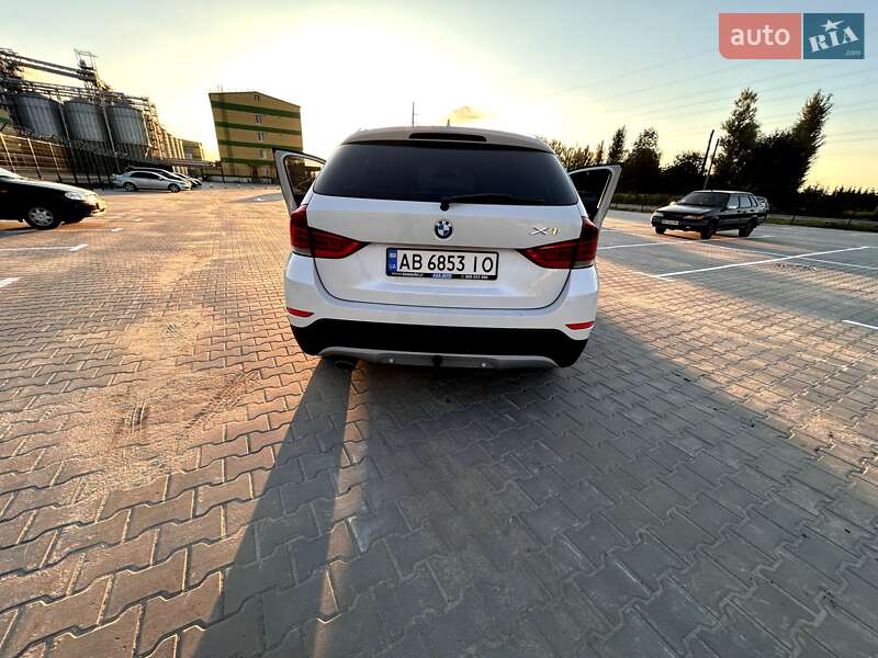 Внедорожник / Кроссовер BMW X1 2012 в Староконстантинове