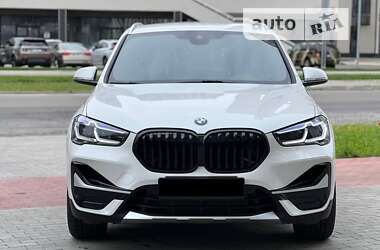 Внедорожник / Кроссовер BMW X1 2019 в Киеве