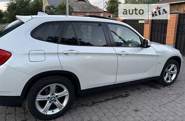 Внедорожник / Кроссовер BMW X1 2011 в Полтаве