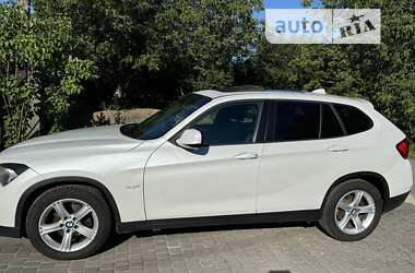 Внедорожник / Кроссовер BMW X1 2011 в Полтаве