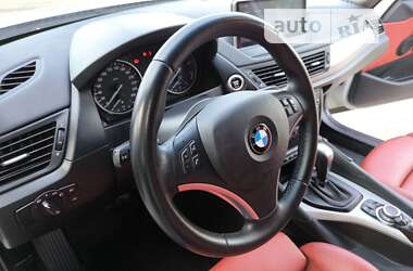 Внедорожник / Кроссовер BMW X1 2010 в Белозерье