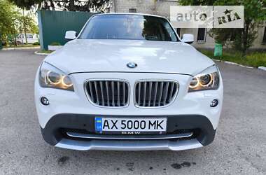 Внедорожник / Кроссовер BMW X1 2010 в Белозерье