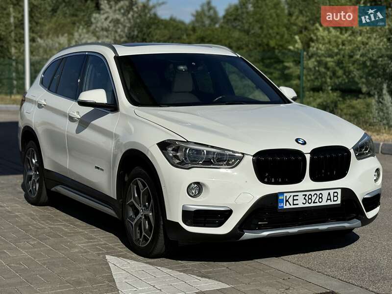 Позашляховик / Кросовер BMW X1 2017 в Дніпрі