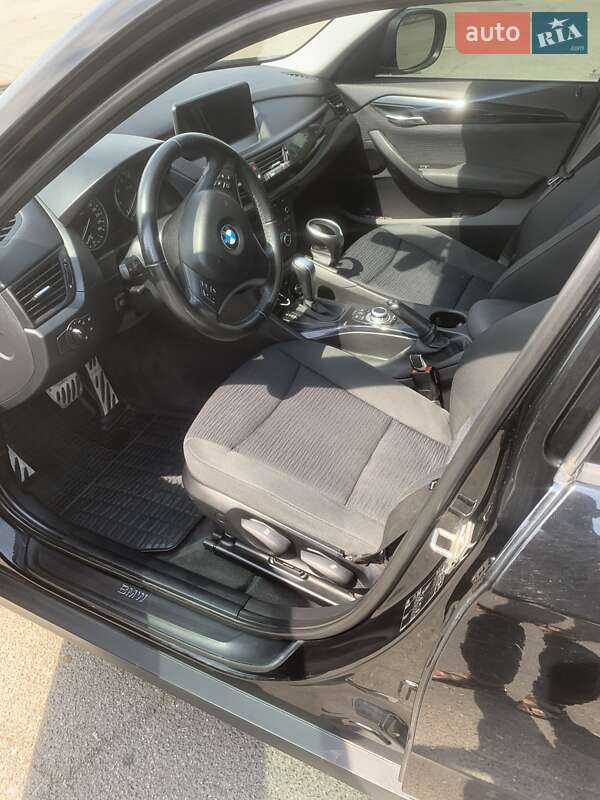 Внедорожник / Кроссовер BMW X1 2011 в Киеве