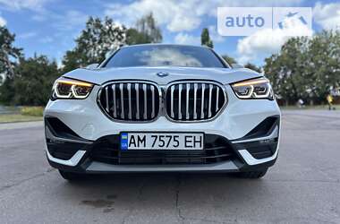 Внедорожник / Кроссовер BMW X1 2017 в Коростене