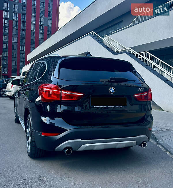 Внедорожник / Кроссовер BMW X1 2016 в Киеве