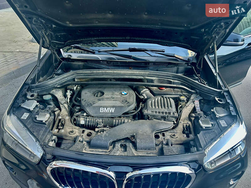 Внедорожник / Кроссовер BMW X1 2016 в Киеве