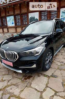 Внедорожник / Кроссовер BMW X1 2019 в Золочеве