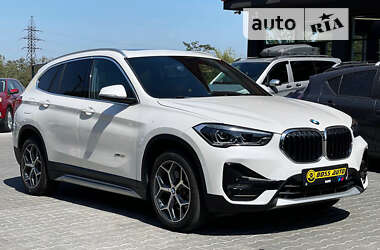 Внедорожник / Кроссовер BMW X1 2016 в Черновцах