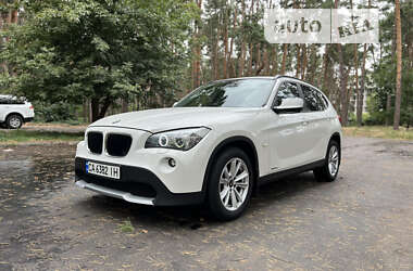 Позашляховик / Кросовер BMW X1 2011 в Києві