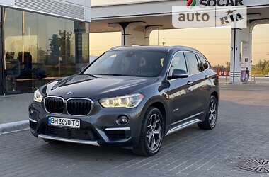 Внедорожник / Кроссовер BMW X1 2017 в Одессе