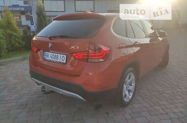 Позашляховик / Кросовер BMW X1 2014 в Сарнах