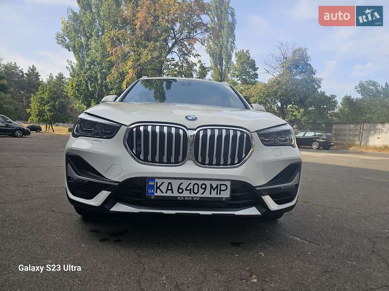 Внедорожник / Кроссовер BMW X1 2020 в Киеве