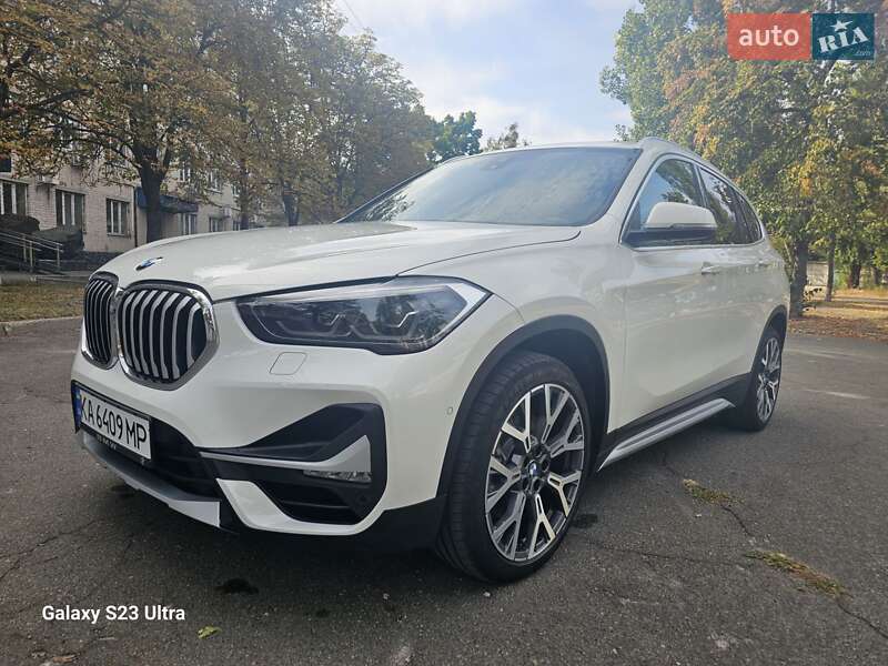 Внедорожник / Кроссовер BMW X1 2020 в Киеве