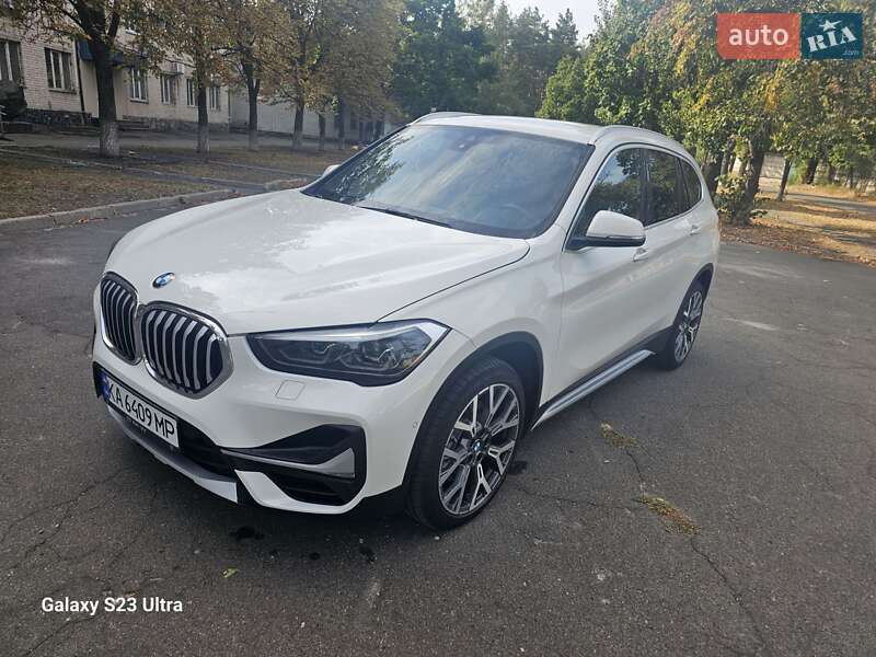 Внедорожник / Кроссовер BMW X1 2020 в Киеве