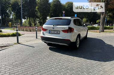 Внедорожник / Кроссовер BMW X1 2012 в Луцке