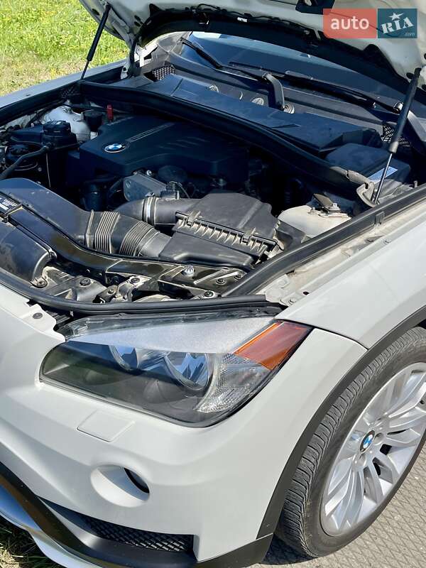 Внедорожник / Кроссовер BMW X1 2014 в Луцке