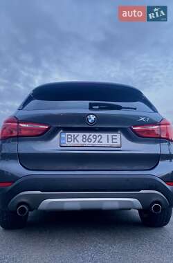 Позашляховик / Кросовер BMW X1 2016 в Рівному