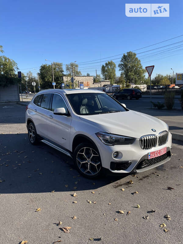 Позашляховик / Кросовер BMW X1 2018 в Києві