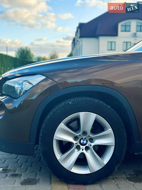 Внедорожник / Кроссовер BMW X1 2010 в Дунаевцах