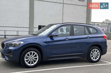 Внедорожник / Кроссовер BMW X1 2020 в 