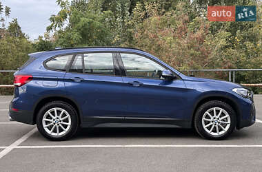 Внедорожник / Кроссовер BMW X1 2020 в 