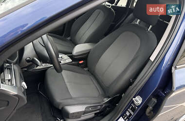 Внедорожник / Кроссовер BMW X1 2020 в 