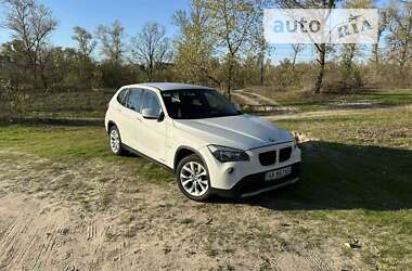 Позашляховик / Кросовер BMW X1 2010 в Києві