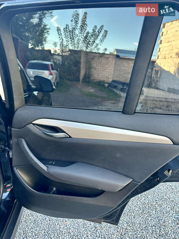 Внедорожник / Кроссовер BMW X1 2014 в Бердичеве