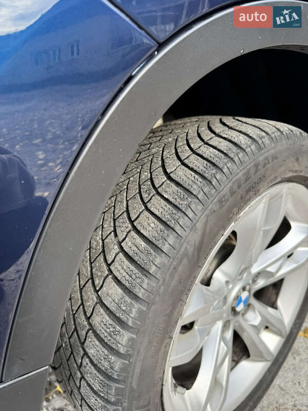 Внедорожник / Кроссовер BMW X1 2014 в Обухове