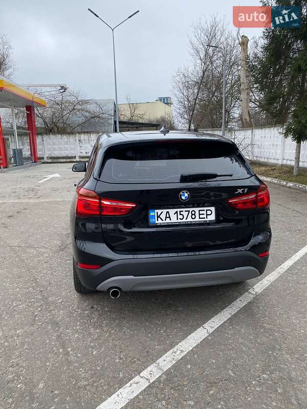 Позашляховик / Кросовер BMW X1 2015 в Києві
