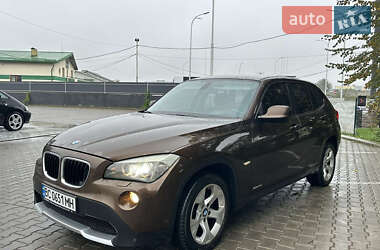 Позашляховик / Кросовер BMW X1 2011 в Тячеві