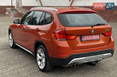 Внедорожник / Кроссовер BMW X1 2014 в Бурштыне