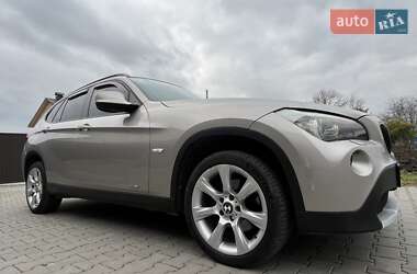 Внедорожник / Кроссовер BMW X1 2010 в Хмельницком