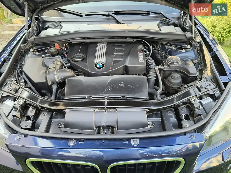 Внедорожник / Кроссовер BMW X1 2011 в 