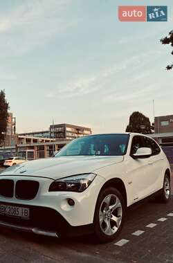 Позашляховик / Кросовер BMW X1 2011 в Березному