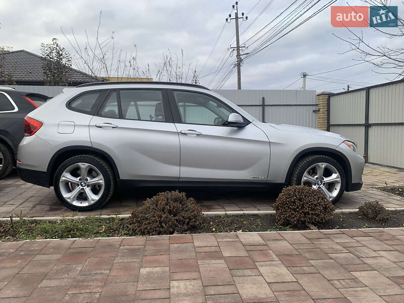 Внедорожник / Кроссовер BMW X1 2013 в Харькове