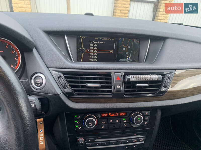 Внедорожник / Кроссовер BMW X1 2013 в Харькове