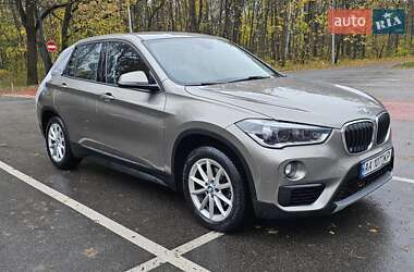 Внедорожник / Кроссовер BMW X1 2016 в Киеве