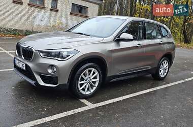 Внедорожник / Кроссовер BMW X1 2016 в Киеве