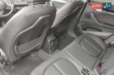 Внедорожник / Кроссовер BMW X1 2022 в 
