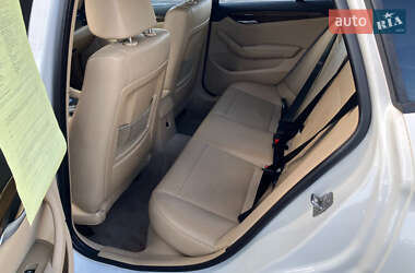 Внедорожник / Кроссовер BMW X1 2014 в 