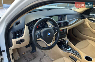 Внедорожник / Кроссовер BMW X1 2014 в 
