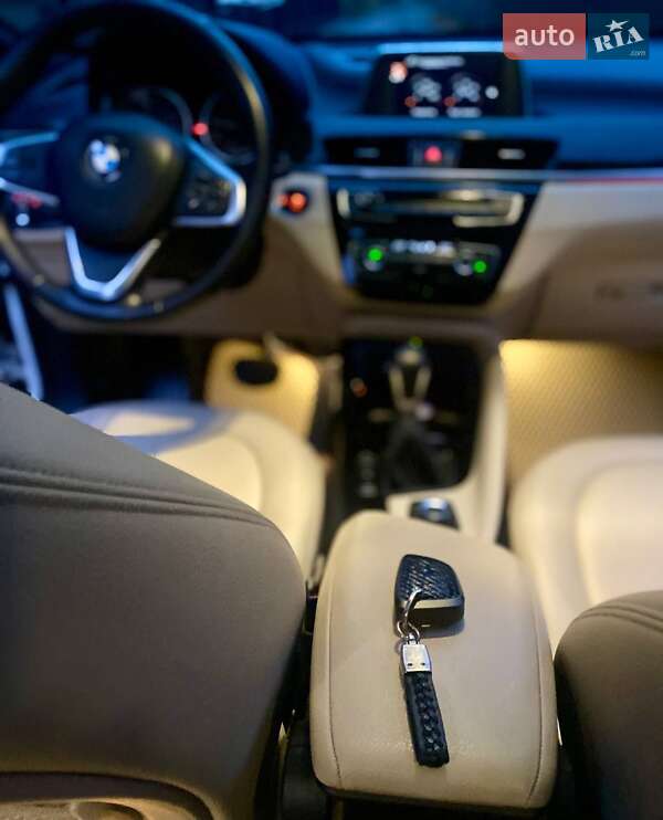 Внедорожник / Кроссовер BMW X1 2015 в Днепре