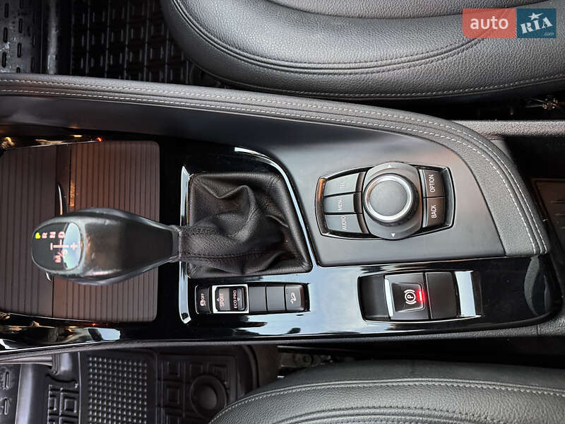 Внедорожник / Кроссовер BMW X1 2016 в Ровно