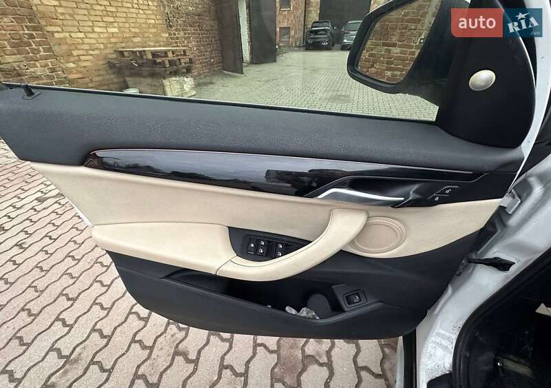 Внедорожник / Кроссовер BMW X1 2015 в Виннице