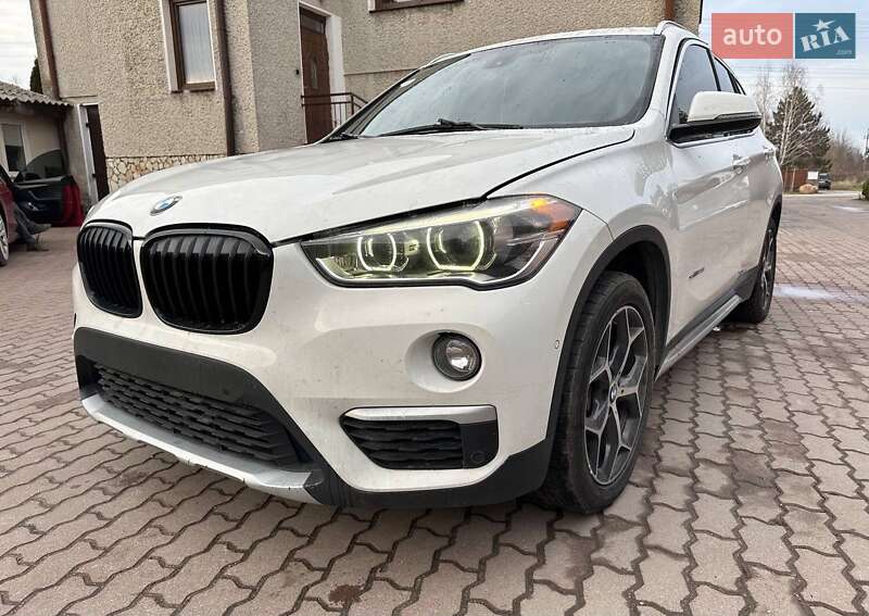 Внедорожник / Кроссовер BMW X1 2015 в Виннице