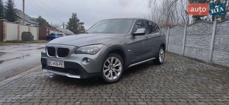 Внедорожник / Кроссовер BMW X1 2011 в Львове